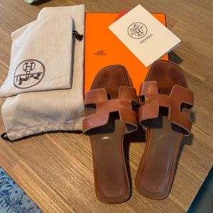 Hermès Oran Sandals